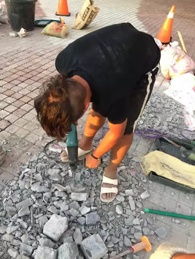 屏東飯店民宿墾丁H會館 麵包磚鋪貼-抿石子及洗石子